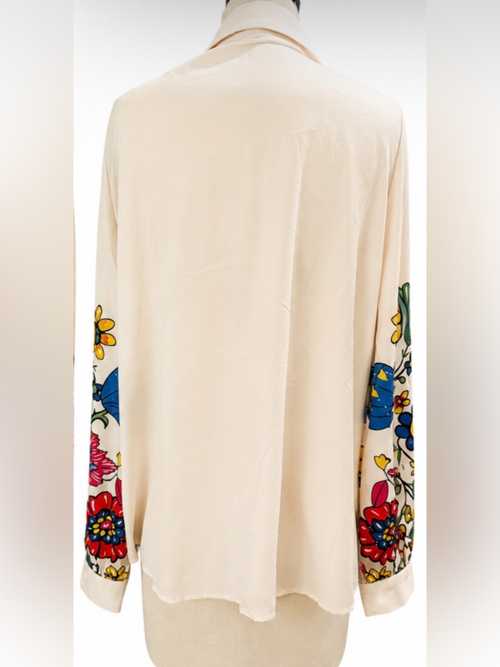 XXL Cream Floral Button Down Blouse Long Sleeve Lightweight Shirt - Picture 2 of 3